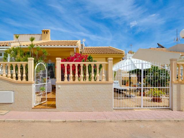 Bungalow en venta en Torrevieja Alicante