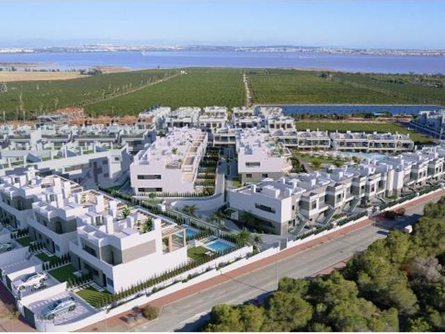 Bungalow en Venta en Torrevieja, Alicante