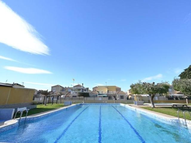 Bungalow en venta en Torrevieja, Doña ines