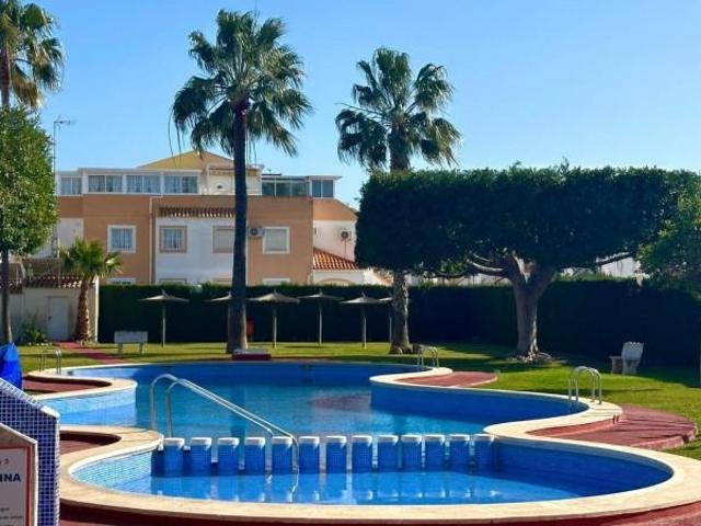 Bungalow en venta en Torrevieja, El limonar