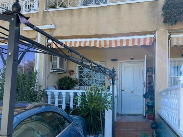 Bungalow en venta en Torrevieja, La Siesta El Salado Torreta
