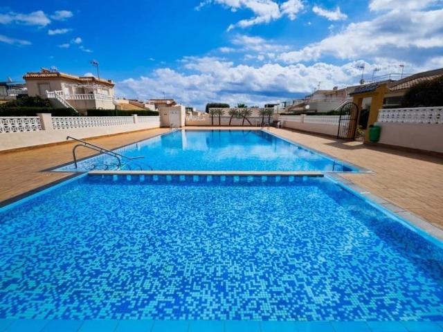 Bungalow en venta en Torrevieja, Los Balcones Los Altos del Edén