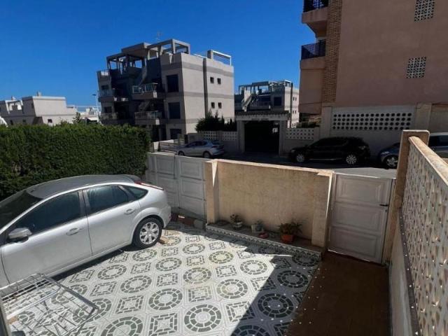 Bungalow en venta en Torrevieja, Los Frutales