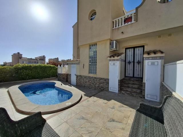 Bungalow en venta en Orihuela Costa, Lomas de Cabo Roig Los Dolses