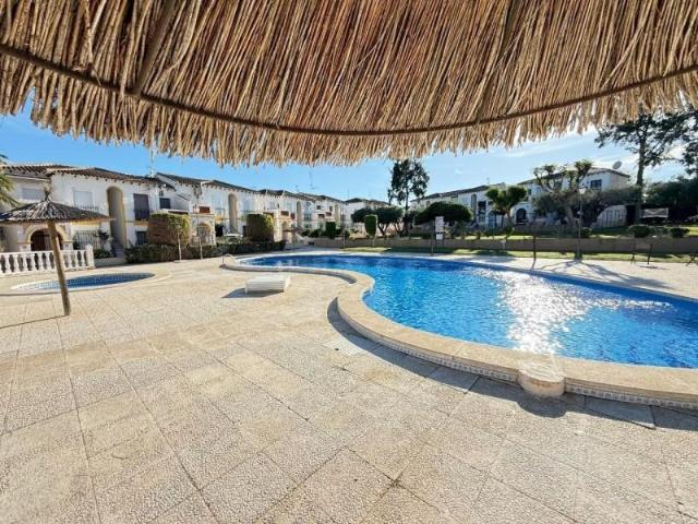 Bungalow en venta en San Miguel de Salinas, Blue Lagoon Galán