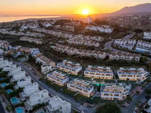 Bungalow en venta Estepona