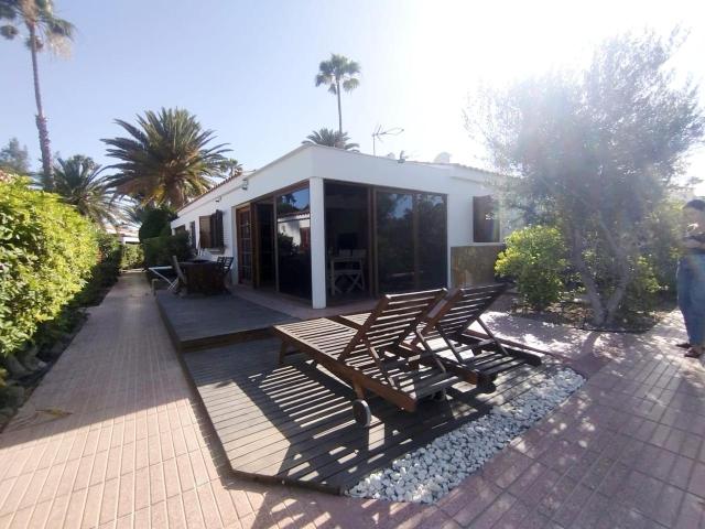 BUNGALOW EN LAS VEGAS GOLF