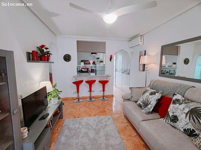 ? Bungalow en planta alta con solárium privado en Torrevieja
