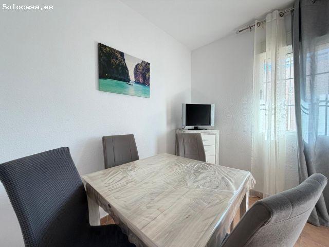 BUNGALOW EN PLANTA ALTA CON PISCINA COMUN. Y SOLARIUM PRIVADO DE 36 M2 EN AGUAS NUEVAS 2 DORM. 1 BAÑ