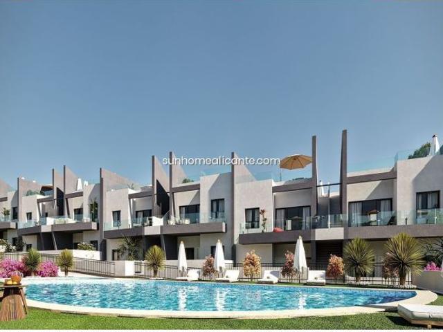 BUNGALOW EN SAN MIGUEL DE SALINAS