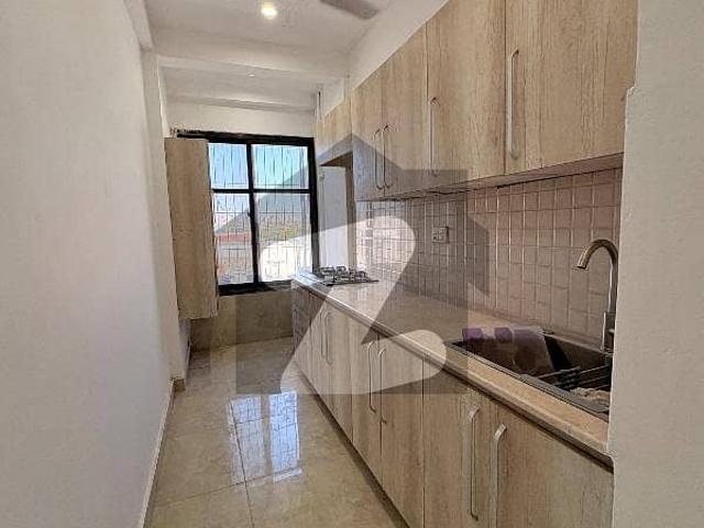 Bungalow facing 2bdd apartment for luxury family living