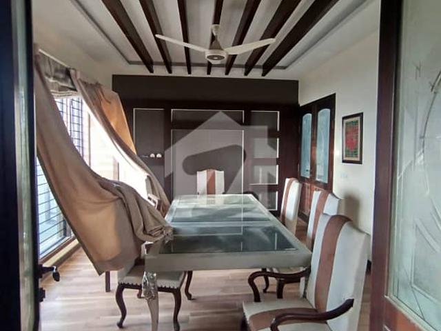 Bungalow For Sale 500 Square Yards In DHA Phase 8 Zone B