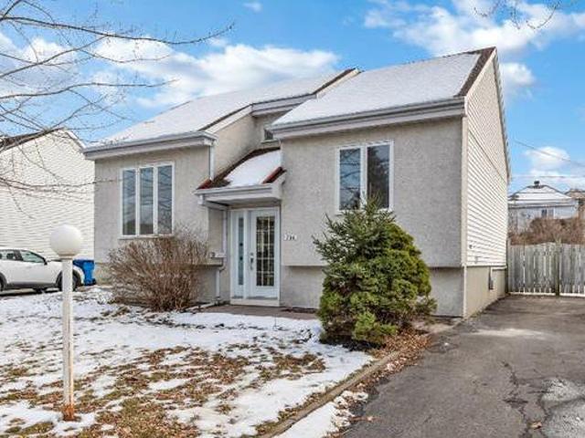 Bungalow for sale VaudreuilDorion 400000