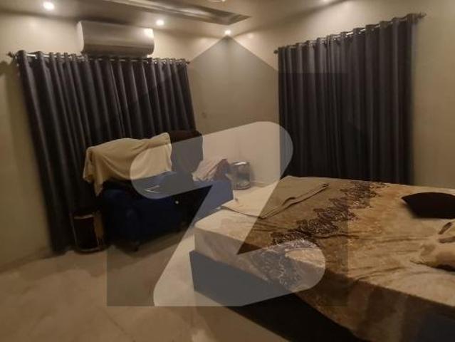 Bungalow for sale dha phase 5 prime location of dha kheban e tauheed proper tow unit dha phase 5