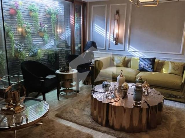 Bungalow for sale dha phase viii 500 yard 2+4be drooms drawing dining tv lounge near park owner belt with basement prime location