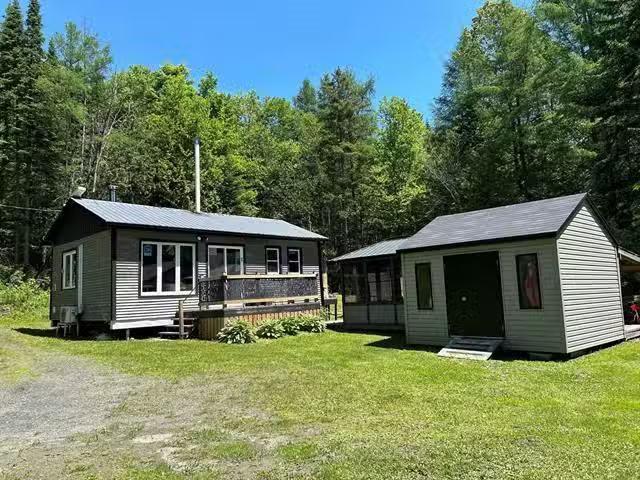 Bungalow for sale Estrie #QR768 MLS: 21423285