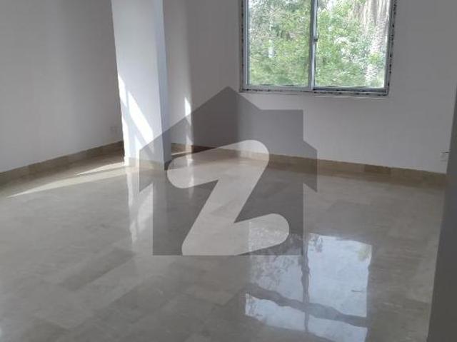 Bungalow For Rent Commercial use pechs Block 6