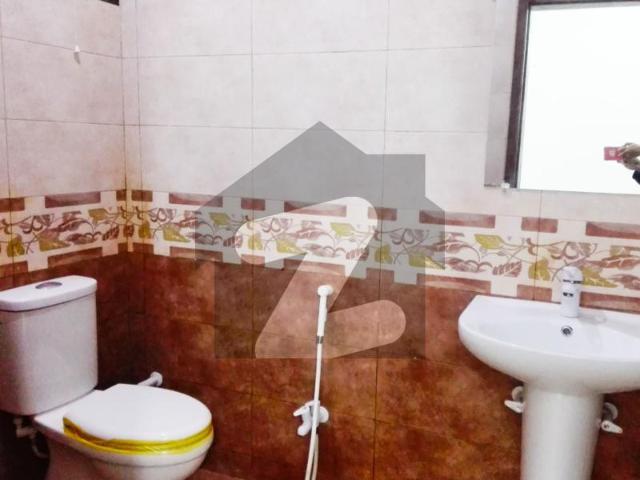 Bungalow for Rent DHA Phase 7 Extension, 100 sq yard prime location Ayubi Street DHA Phase 7 Extension