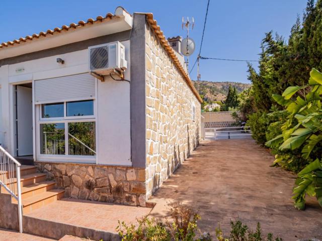 Bungalow for rent in Albir, Alfaz del Pi / L'Alfàs del Pi, Alicante
