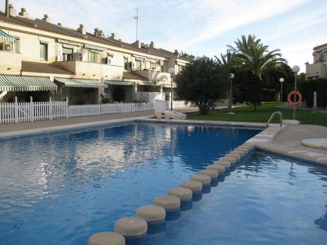 Bungalow for rent in Cabo de las Huertas, Alicante / Alacant city, Alicante