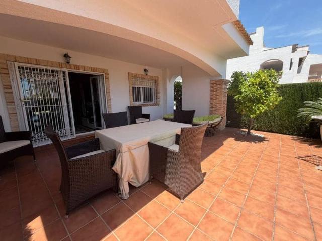 Bungalow for rent in Los Dolses, Orihuela, Alicante