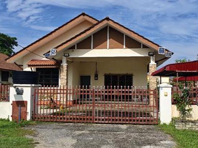 Bungalow House At Kuala Terengganu Golf Resort Tok Jembal KTGR