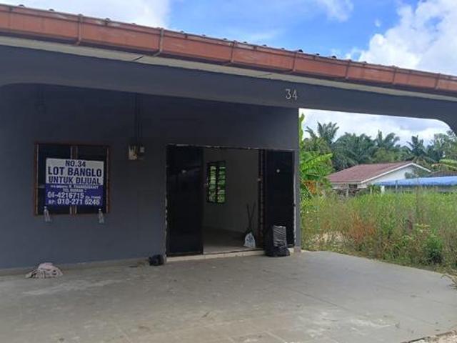 BUNGALOW HOUSEMORE THAN 4500 sqftWITH 3 BEDROOM2 BIG LIVING ROOM