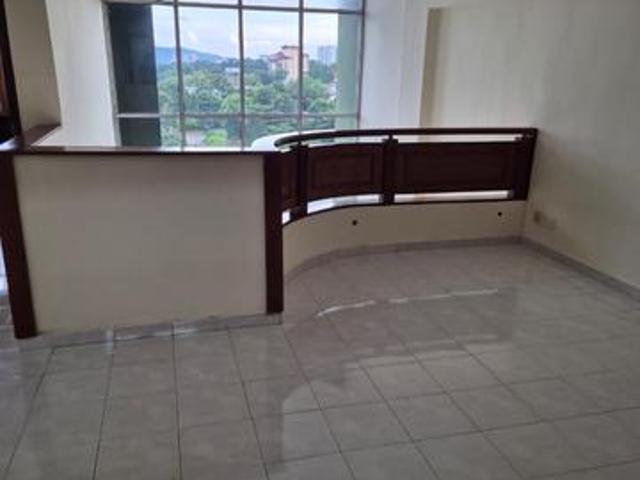 Bungalow in the Sky SpaciousBig size home at Pines Condominium