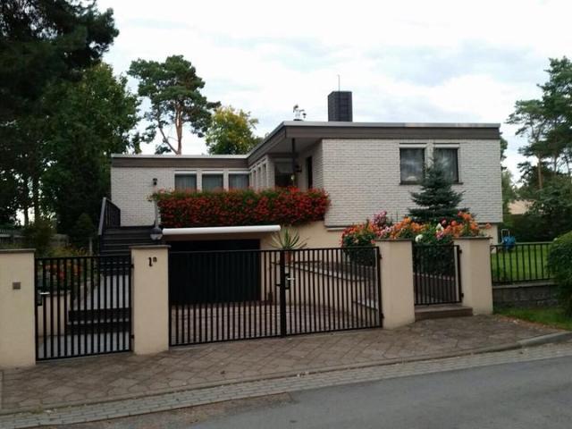 Bungalow in Wasserlage mit eigenem Steg