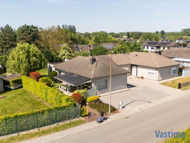 Bungalow in een oase van ruimte en rust in het hart van Ternat – ideaal voor gezinnen, kangoeroe wonen of vrij beroeper