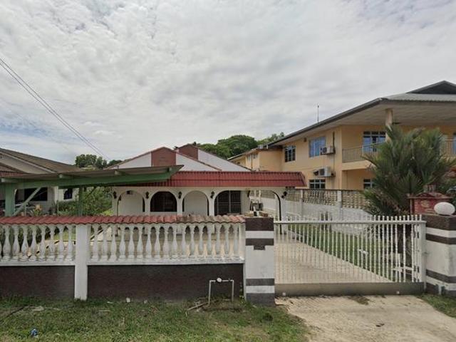 Bungalow in kampung baru subang 5000 sqft