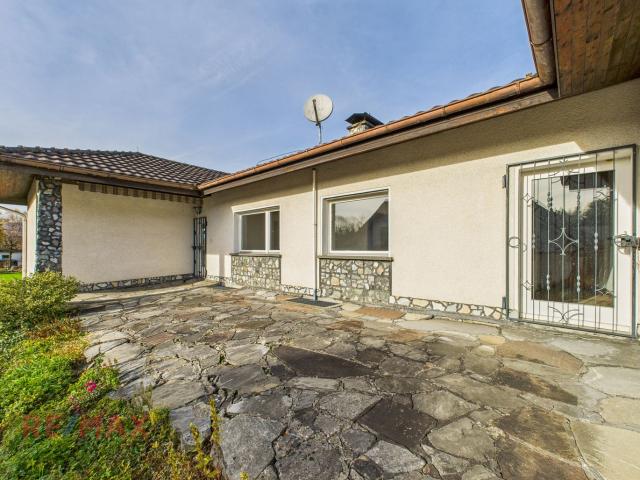 Bungalow in Sonniger Lage mit einem Großzügigen Grundstück
