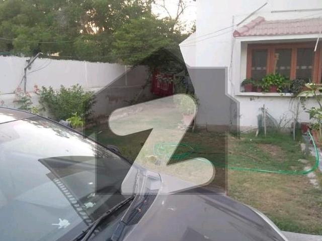 Bungalow Is Available For Sale PECHS Block 6