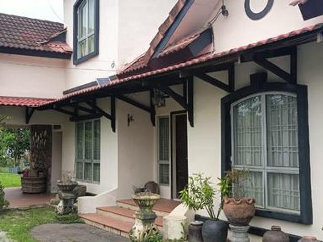 Bungalow Jalan Dedap Pantai Sepang Putra Sg Pelek Sepang