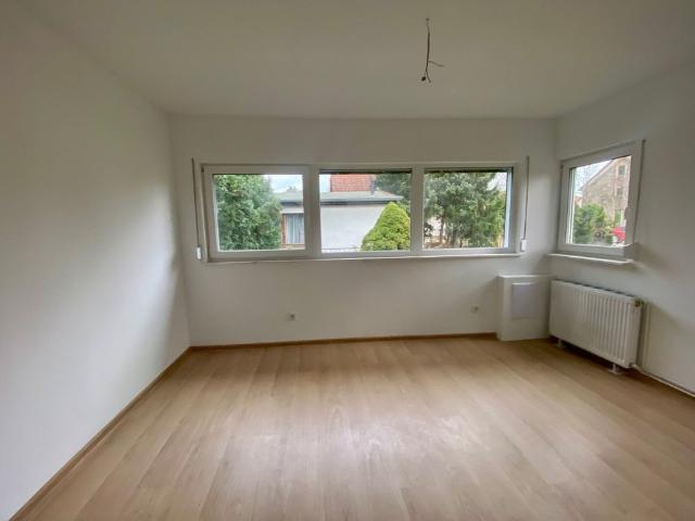 Einfamilienhaus mit 4 Zimmern in Top Lage von Biesdorf Süd! 2 Min zur U Bahn!