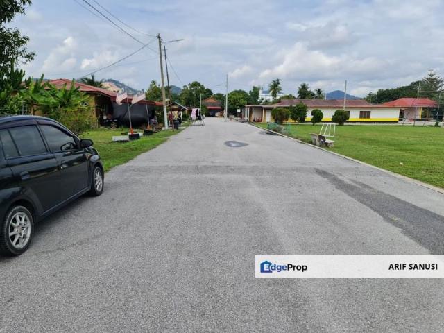 Bungalow Lot Kampung Dato Sri Kamaruddin Manjung Perak