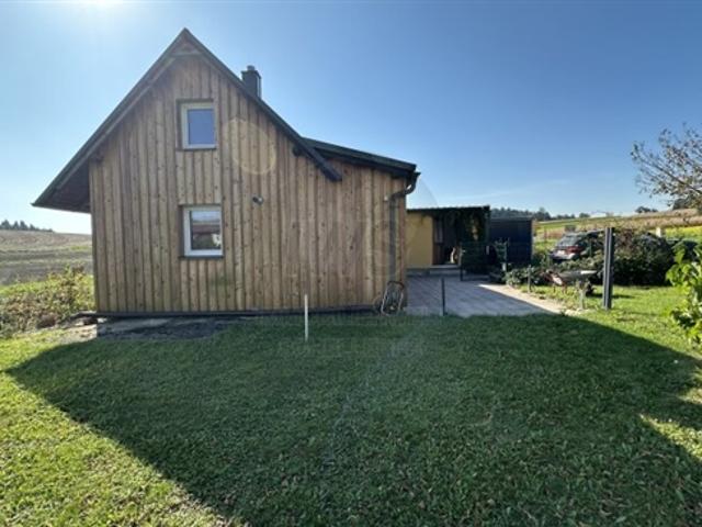 Bungalow mitten im Grünen und ruhiger Lage