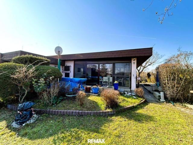 Bungalow mit 4 Zimmer und Idyllischen Garten am Esterhazysee