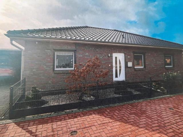 Bungalow mit Carport