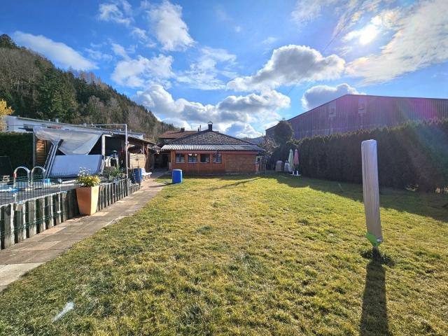 Bungalow mit großem Grundstück im Herzen von Munderfing