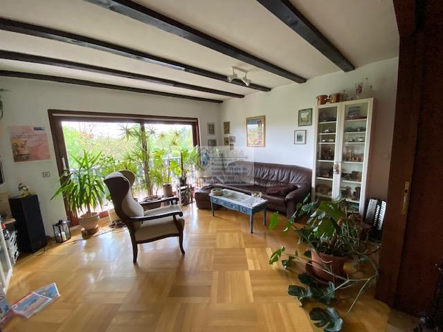 Bungalow mit Doppel Garage