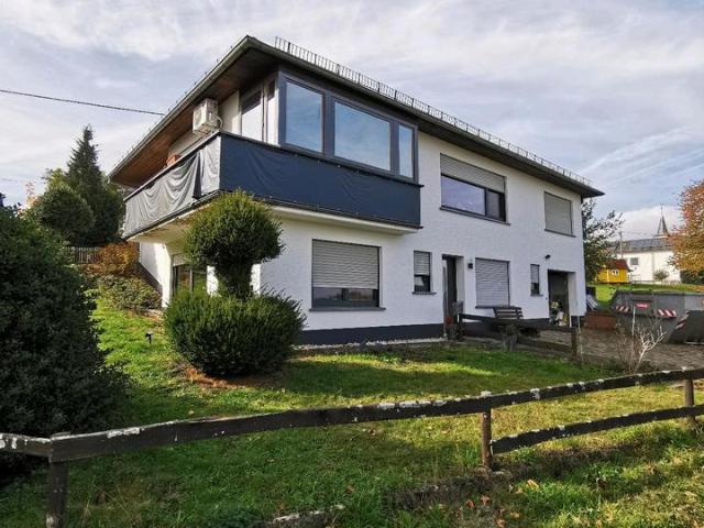 Bungalow mit Einliegerwohnung