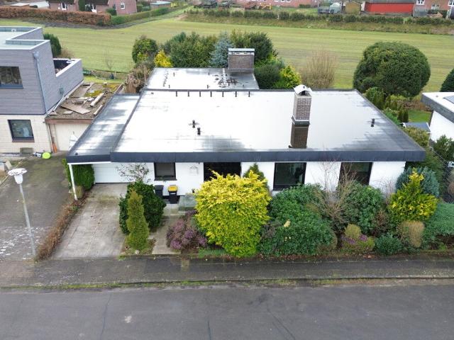 Bungalow mit Potenzial Vollkeller, Aufstockungsmöglichkeit & ruhige Lage
