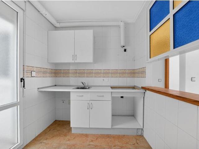 BUNGALOW PLANTA ALTA CON PISCINA EN URB. ALTOS DEL LIMONAR