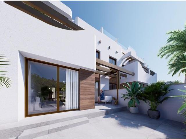 Bungalow Planta Alta en Venta en Pilar de la Horadada, Alicante