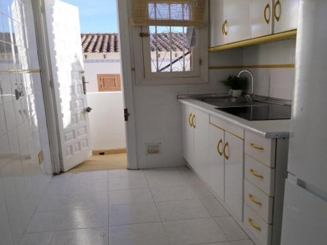 Bungalow planta alta en Los Frutales con solarium privado!