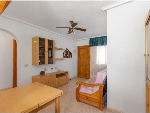 Bungalow Planta Baja con Jardín y Piscina en Los Balcones, Torrevieja