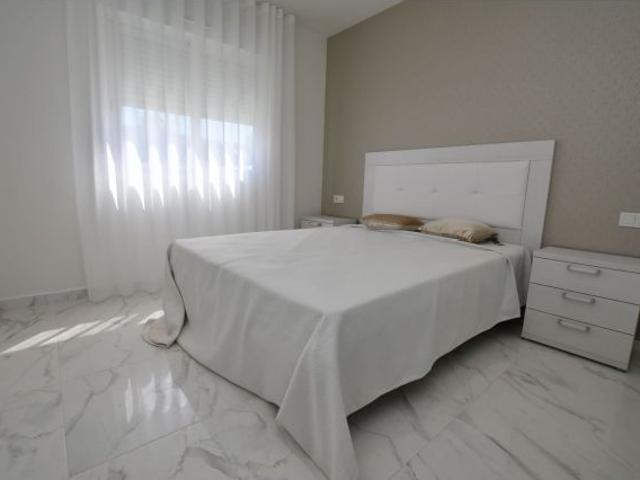 Bungalow Planta Baja en Venta en San Miguel de Salinas, Alicante