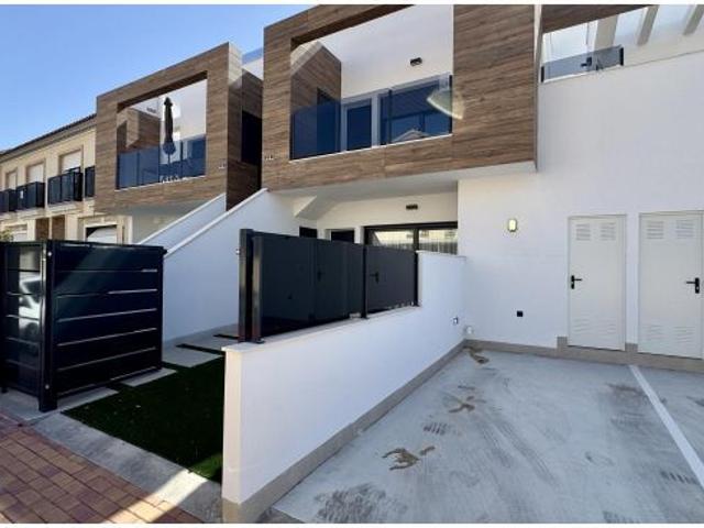 Bungalow Planta Baja en Venta en San Pedro del Pinatar, Murcia