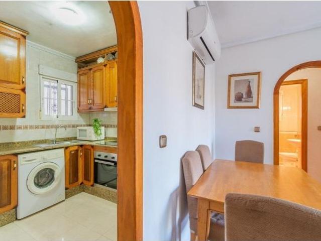 BUNGALOW PLANTA BAJA EN LOMAS DE CABO ROIG